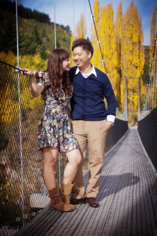Shirleen & Hedi's engagement shoot, Swing bridge Arrow Junction, Central Otago, NZ
